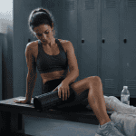 comment soulager les courbatures femme rouleau massage