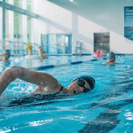 natation 1 fois par semaine resultats femme nageuse piscine