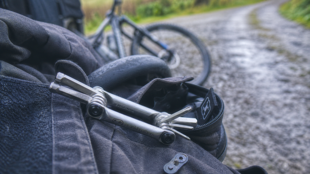 multitool velo compact avec embouts Allen et Torx