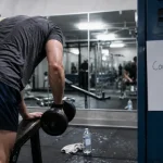 Courbatures musculation : haltère sur banc, délai 24-48h